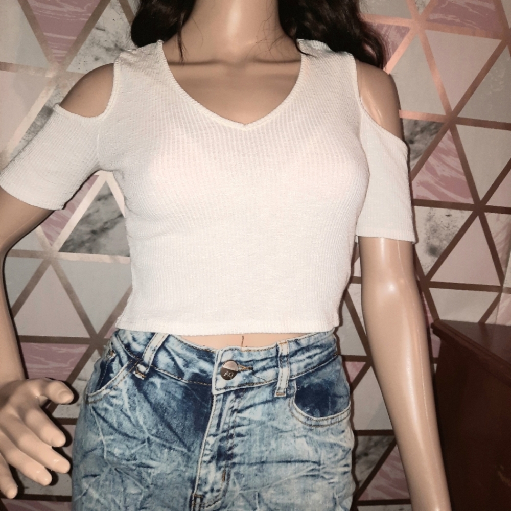 White cold shoulder crop top